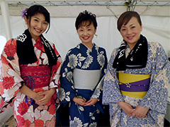 夏祭りの中継をしてくれた　別府ケーブルテレビの美女と